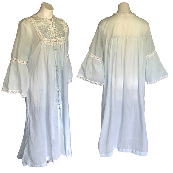 v i n t a g e :: Cottagecore Embroidered Floral Lace Crochet Nightgown ILGWU - Picture 5 of 14